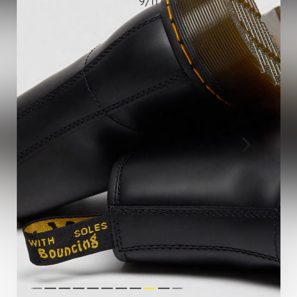 Dr. Martens 1460 Black Smooth Leather Combat Boot - Size Women’s 8, Men’s 7 - Picture 14 of 16